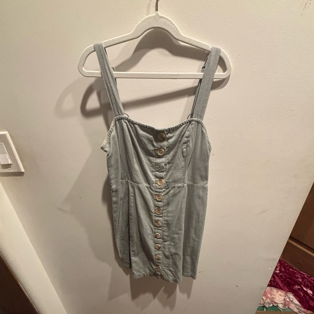 Sky and Sparrow Sage Green Buttoned Fitted Mini Dress